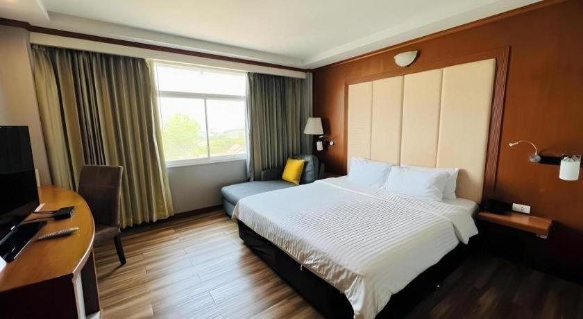 Western Grand Hotel Ratchaburi Ban Bang Kra Bagian luar foto