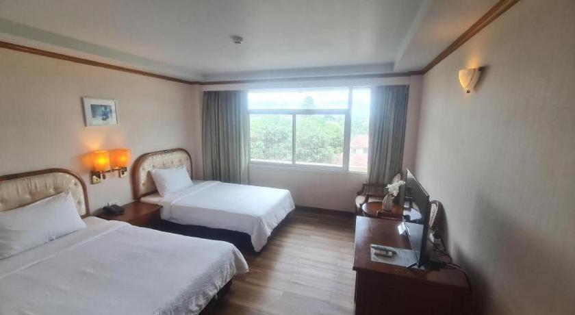 Western Grand Hotel Ratchaburi Ban Bang Kra Bagian luar foto