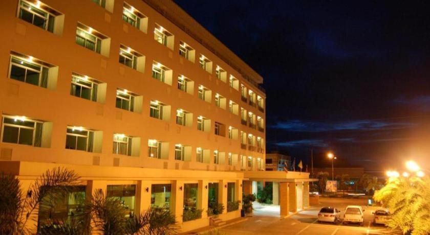 Western Grand Hotel Ratchaburi Ban Bang Kra Bagian luar foto