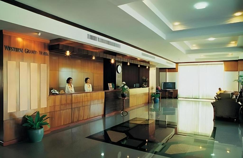 Western Grand Hotel Ratchaburi Ban Bang Kra Bagian luar foto