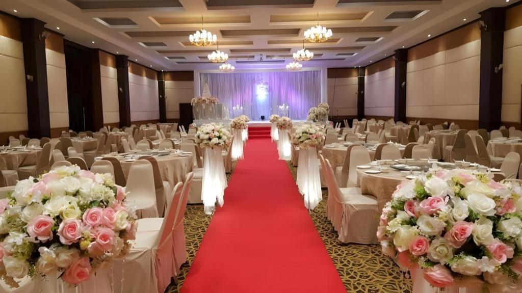 Western Grand Hotel Ratchaburi Ban Bang Kra Bagian luar foto